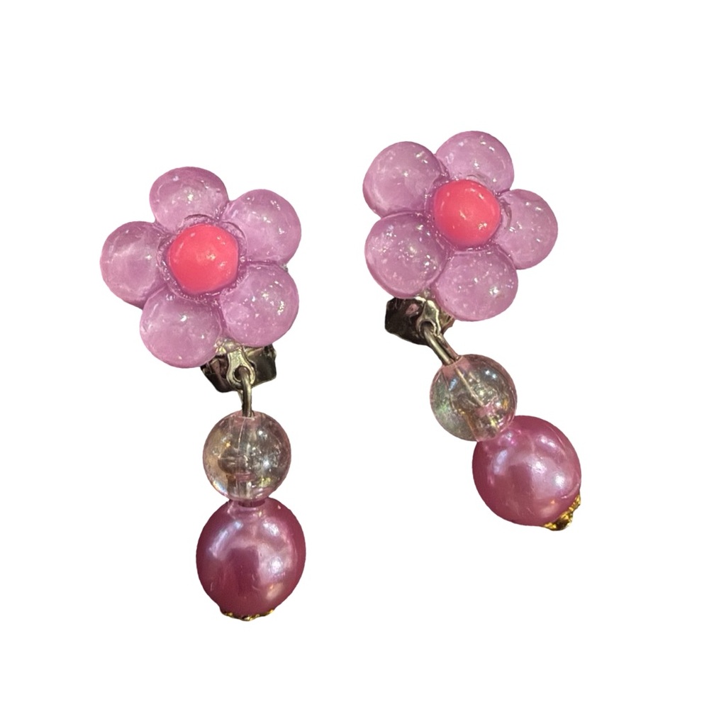 Acrylic Pink Daisy Flower Clip On Earrings Vintage